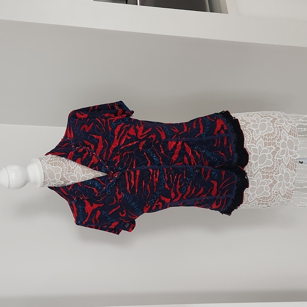 Dolce Gabbana top size 21